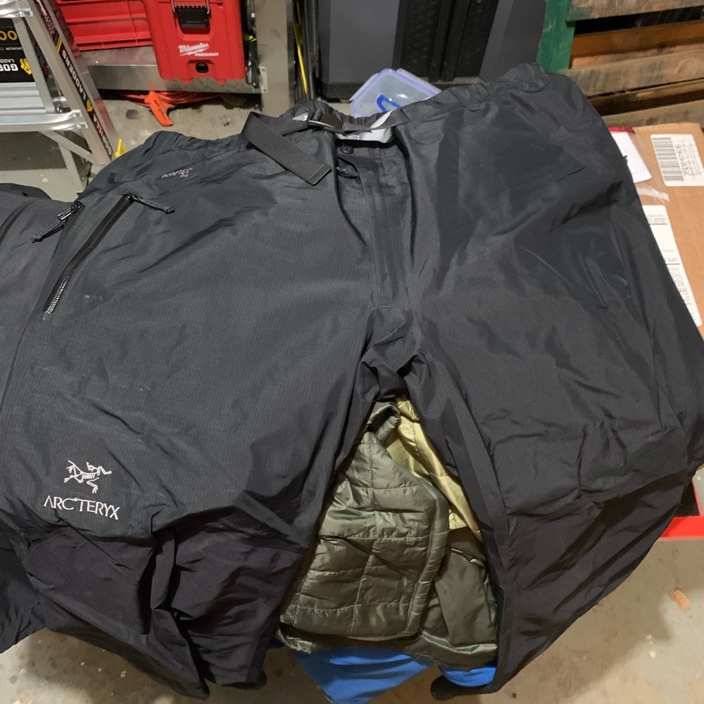 ArcTeryx Goretex Pants XXL, Black.